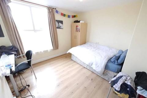 6 Hartley Avenue, Leeds, LS6 2LP