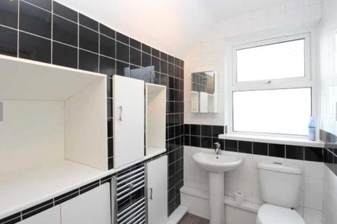 2 bedroom maisonette to rent - Nelson Drive, Leigh-on-Sea, SS9