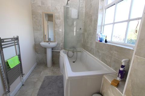 14 Stour Road, Crayford, Dartford, DA1 4PJ