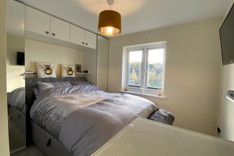 33, Arnhem House Collis Close, Burntwood, WS7 3RQ