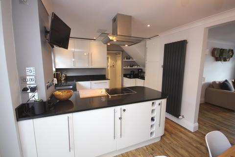 36 Cedar Drive, Sutton At Hone, Dartford, DA4 9EN
