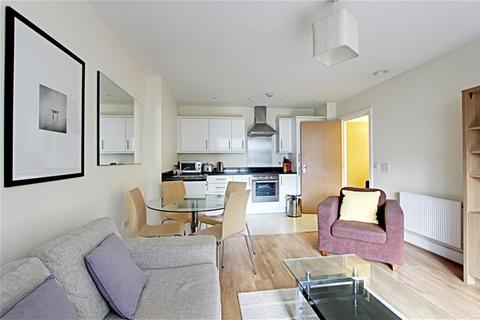 1 bedroom flat to rent, Gooch House, Glenthorne Road, Hammersmith, Hammersmith