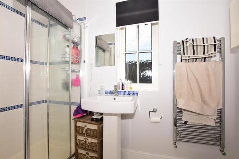39a Woodmansterne Street, Banstead, SM7 3NQ