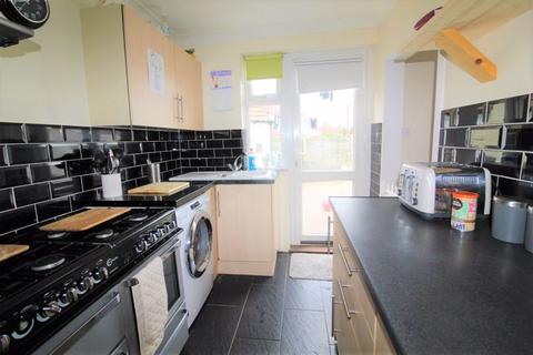 42 Archer Road, Cardiff, CF5 4FR