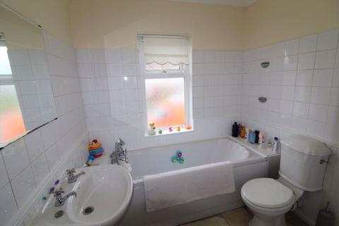 42 Archer Road, Cardiff, CF5 4FR