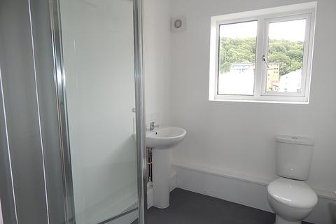 3 bedroom apartment to rent - Deiniol Road, Bangor, Gwynedd, LL57