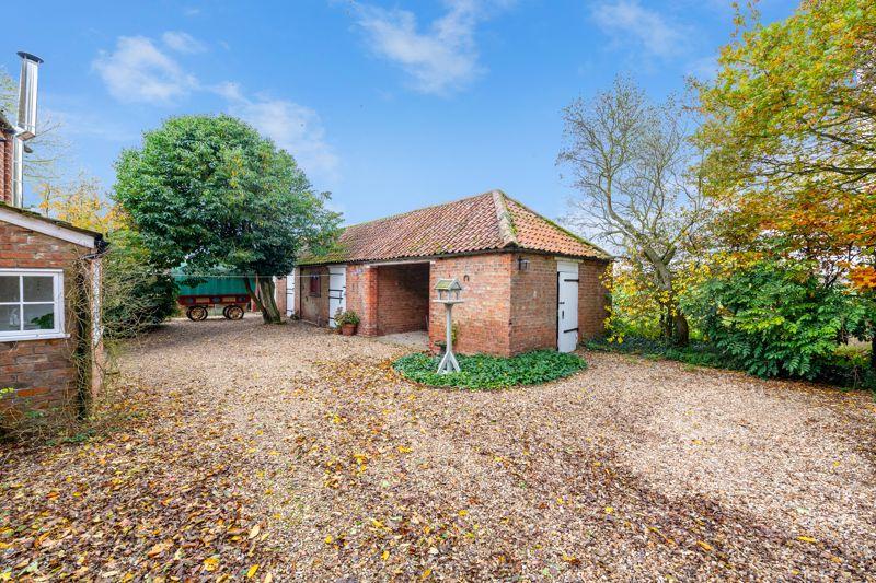 Outbuilding/parking