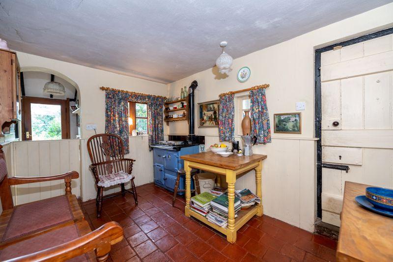 Back kitchen