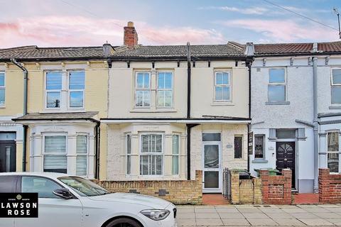 3 bedroom terraced house for sale - Kendal Avenue, Portsmouth