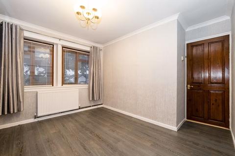 28 Colne Drive, Romford, RM3 9JX