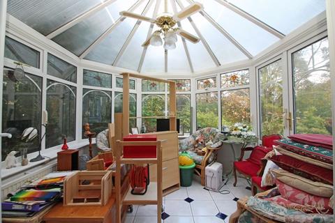 28 Ingham Road, South Croydon, CR2 8LT