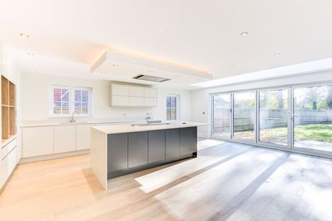 Huntingdon House West Drive, Angmering, Littlehampton, BN16 4JE