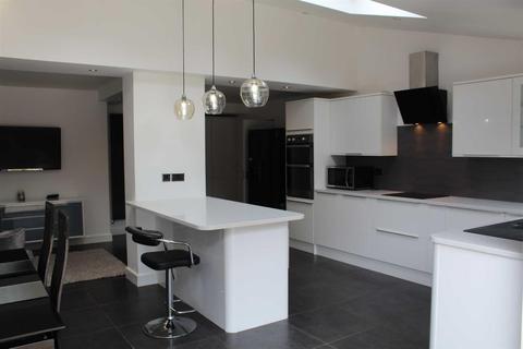 14 Castell Drive, Groby, Leicester, LE6 0DD