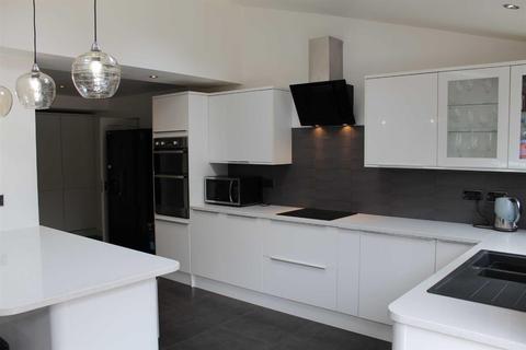 14 Castell Drive, Groby, Leicester, LE6 0DD