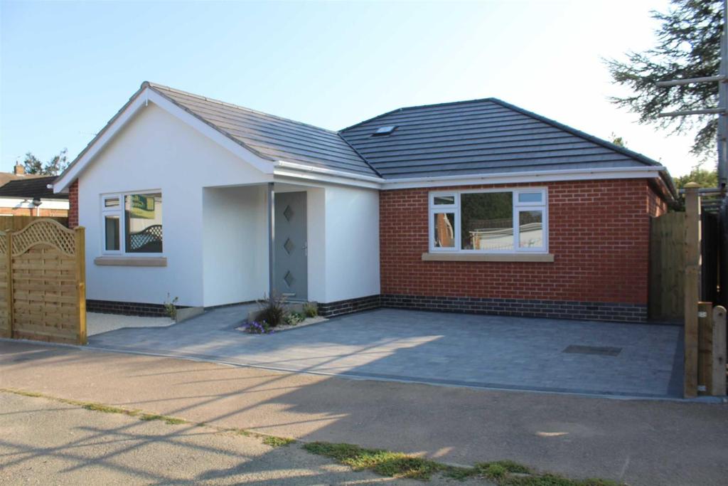 Tysoe Hill, Glenfield, Leicester 3 bed detached bungalow £289,950