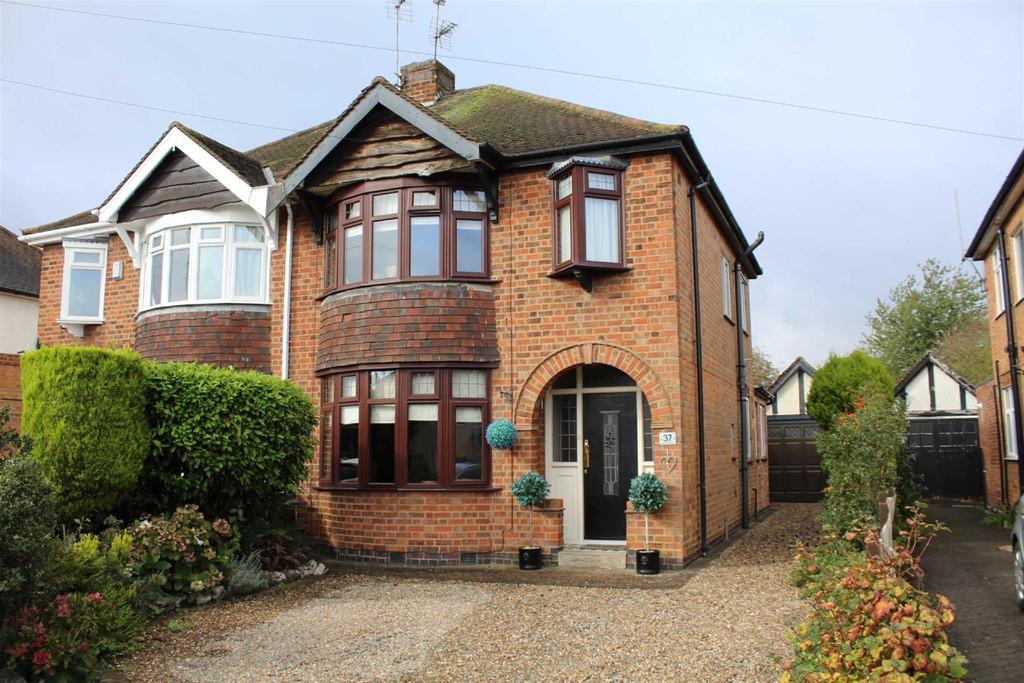 Glen Park Avenue, The Brantings... 3 bed semidetached house £275,000