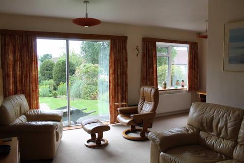 1 Tysoe Hill, Glenfield, Leicester, LE3 8AR