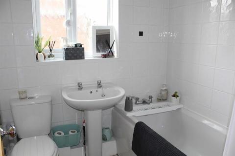 48 Cranstone Crescent, Glenfield, Leicester, LE3 8LA