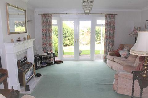 80 Barry Drive, Kirby Muxloe, Leicester, LE9 2HJ