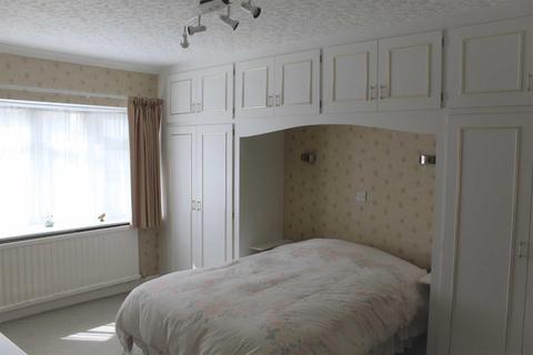 80 Barry Drive, Kirby Muxloe, Leicester, LE9 2HJ
