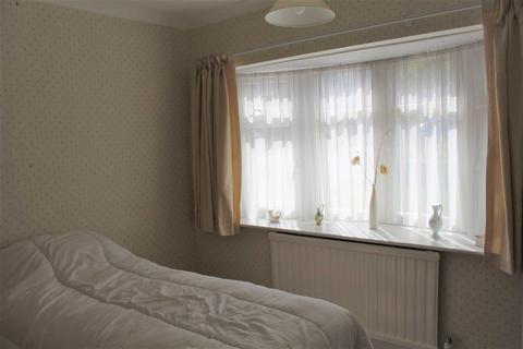 80 Barry Drive, Kirby Muxloe, Leicester, LE9 2HJ