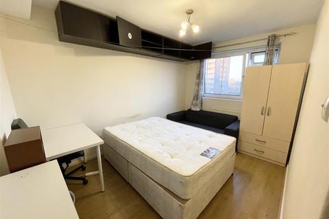 49 Pollard Street, London, E2 6LY