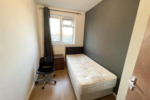 49 Pollard Street, London, E2 6LY