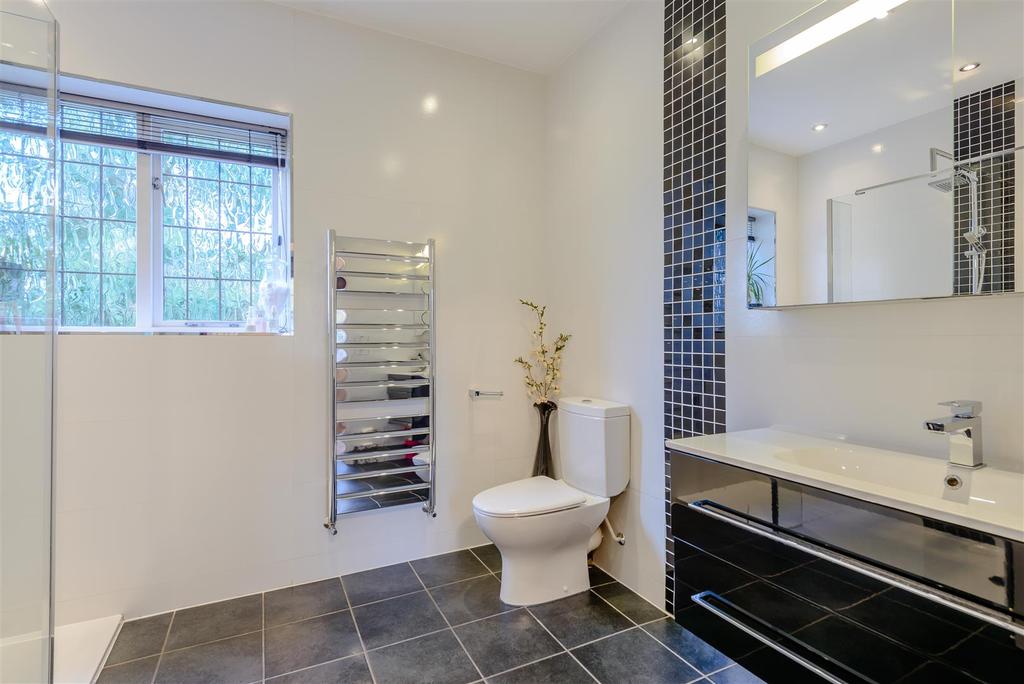8442802-interior39.jpg