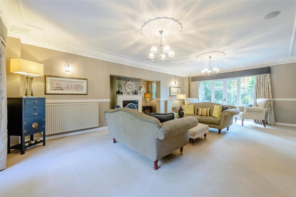 8442802-interior05.jpg