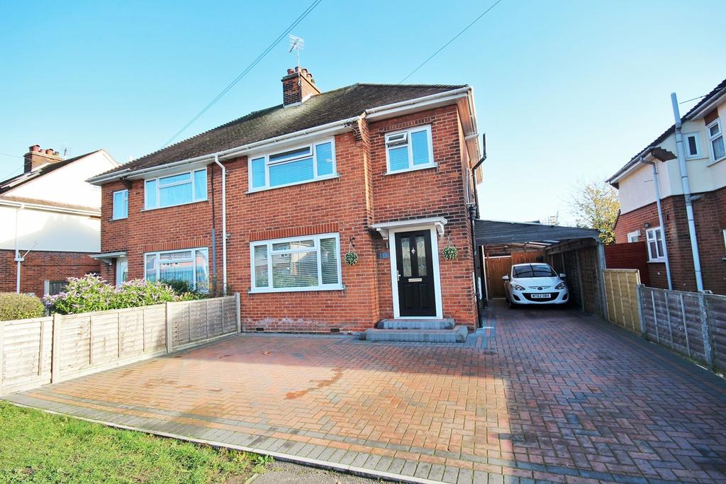 Aetheric Road, Braintree, CM7 3 bed semidetached house £325,000