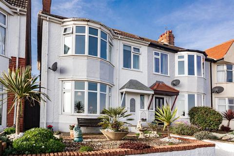 41 Esplanade, Hornsea, HU18 1NQ