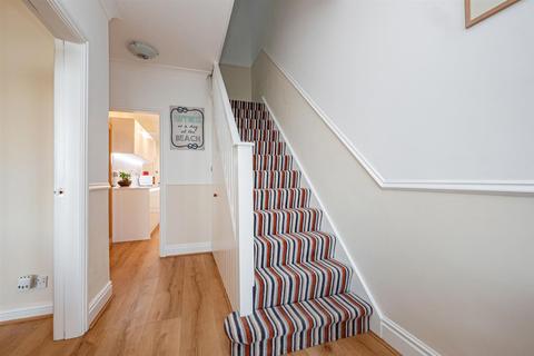 41 Esplanade, Hornsea, HU18 1NQ