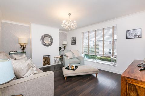 6 Leehill Road, Glasgow, G21 1XJ