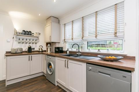 6 Leehill Road, Glasgow, G21 1XJ