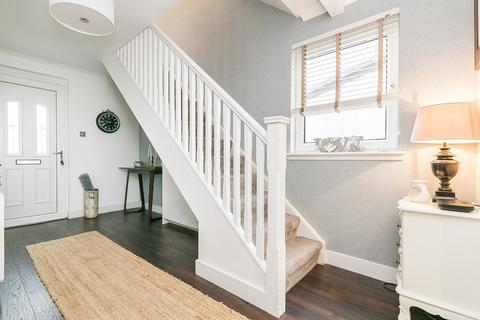 6 Leehill Road, Glasgow, G21 1XJ