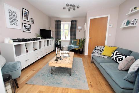 11 Abinger Close, Bradford, BD10 8DE