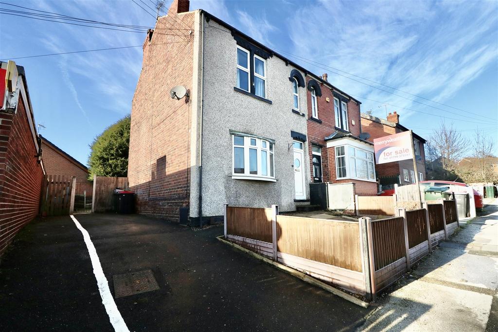 Claypit Lane, Rawmarsh, Rotherham 2 bed semidetached house £110,000