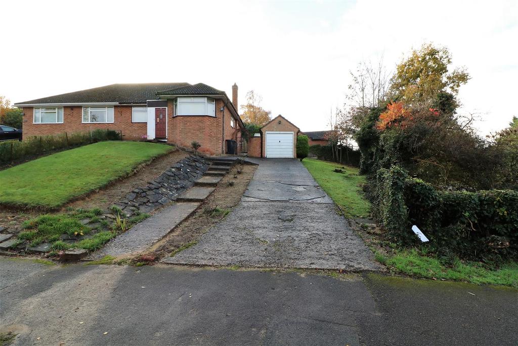 Lower Elmstone Drive, Tilehurst, Reading 2 bed bungalow £335,000