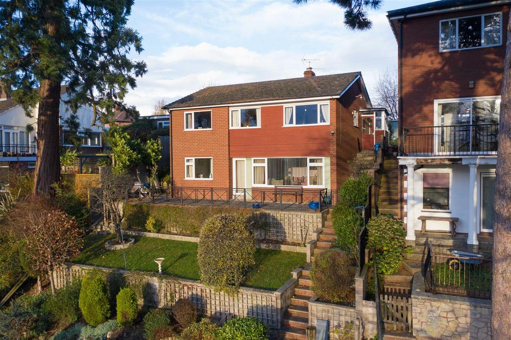44 Berwick Road, Shrewsbury SY1 2NA 3 bed detached house £365,000