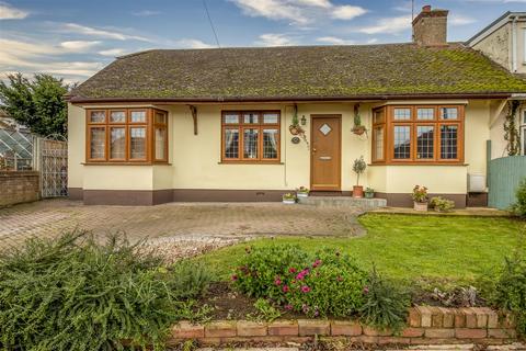 1 Vincent Close, Corringham, Stanford-le-hope, SS17 7QL