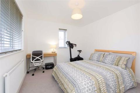 1 Swallow Place, Epsom, KT17 1AS