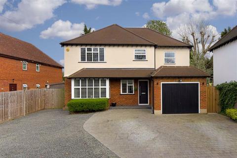 2 Higher Green, Epsom, KT17 3BA