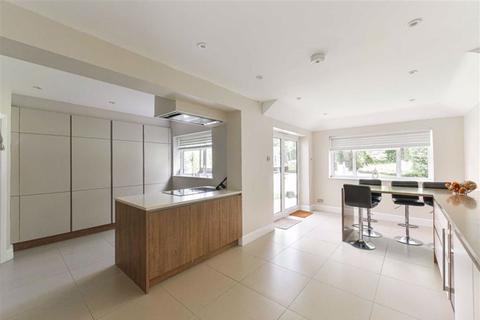 2 Higher Green, Epsom, KT17 3BA