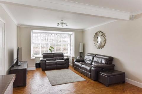 2 Higher Green, Epsom, KT17 3BA