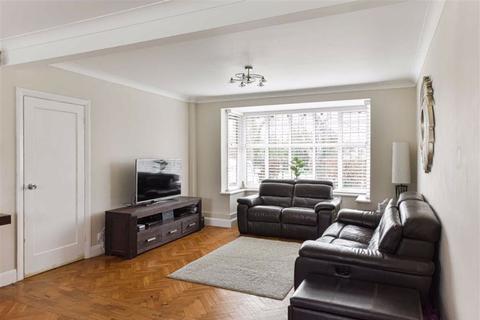 2 Higher Green, Epsom, KT17 3BA