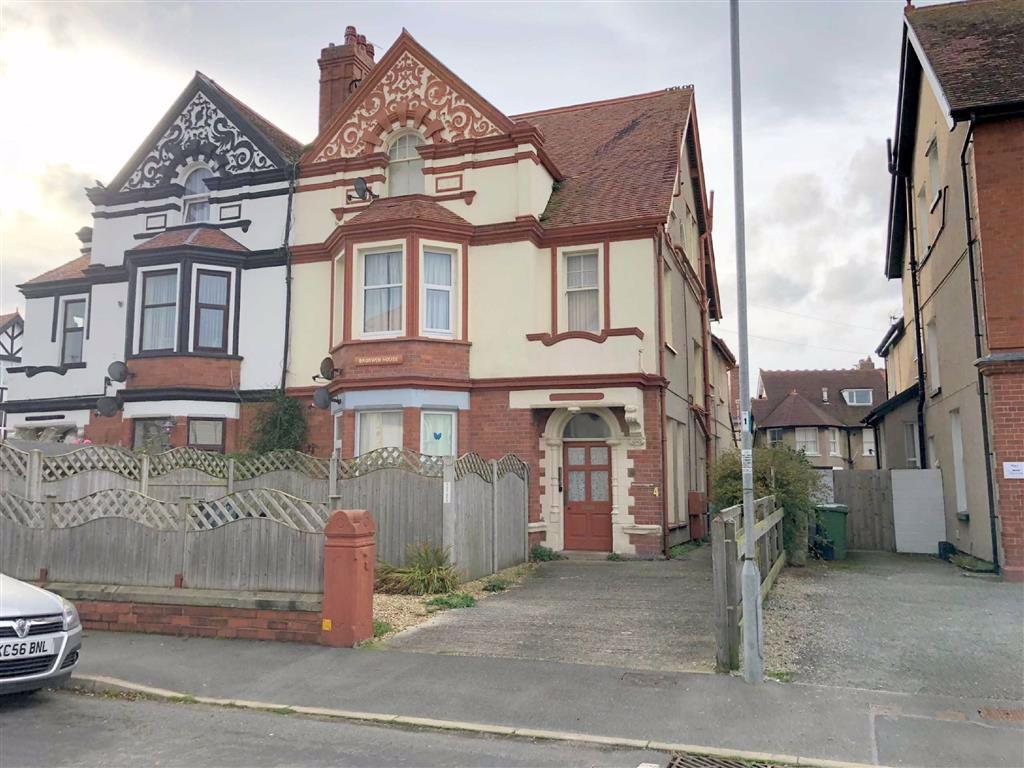 Caroline Road, Llandudno, Conwy 1 bed apartment £120,000