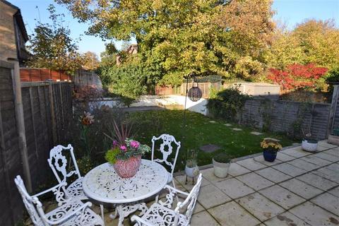 10 Eccles Close, Caversham, Reading, RG4 5BJ