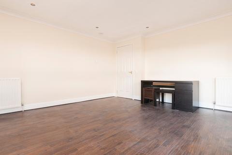 2 bedroom flat to rent - St Clair Road Edinburgh EH6 8JY United Kingdom