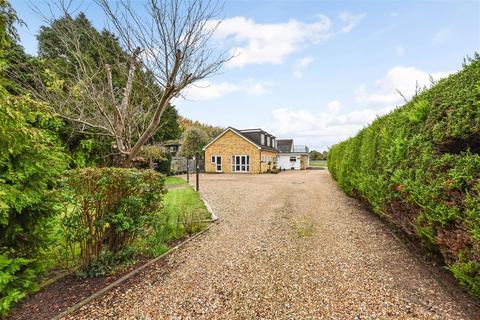 Little Warwick Barnham Road, Eastergate, Chichester, PO20 3RT