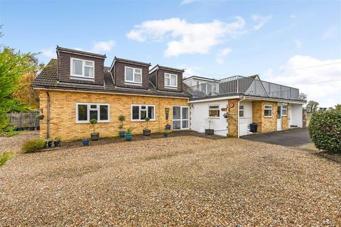 Little Warwick Barnham Road, Eastergate, Chichester, PO20 3RT